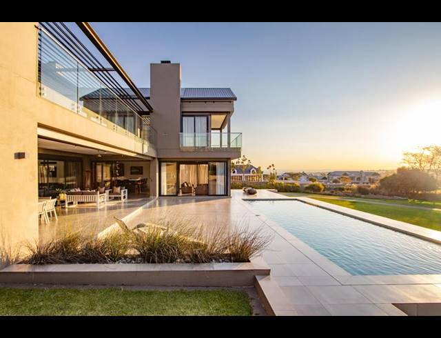 5 BEDROOM HOUSE FOR SALE IN BLUE HILLS EQUESTRIAN ESTATE